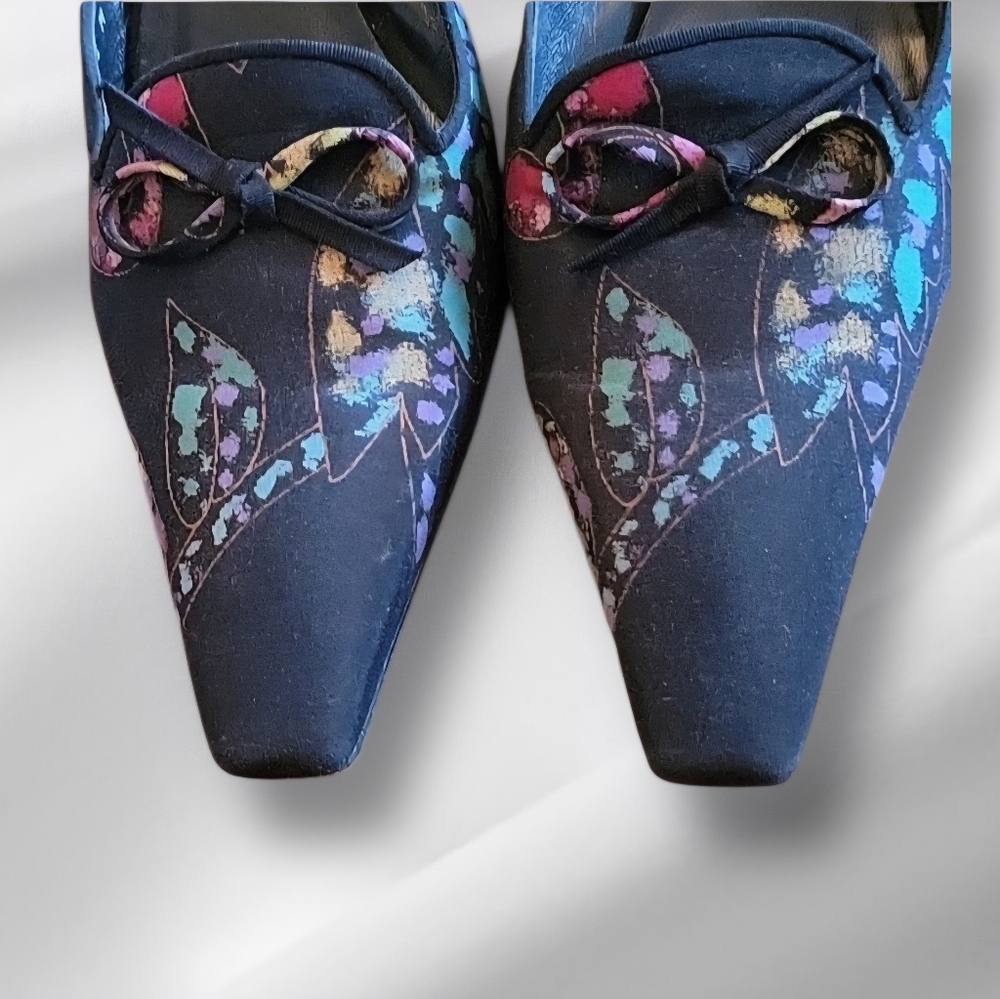 HP STUART WEITZMAN kitten heels - Picture 6 of 10